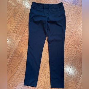 BCBGeneration Black Tailored Ankle Pants – Size 6